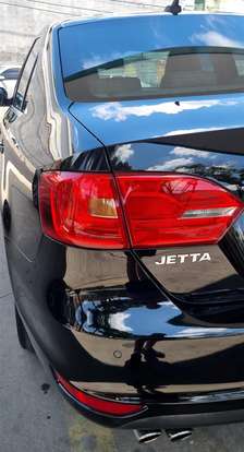 VOLKSWAGEN-JETTA-2013