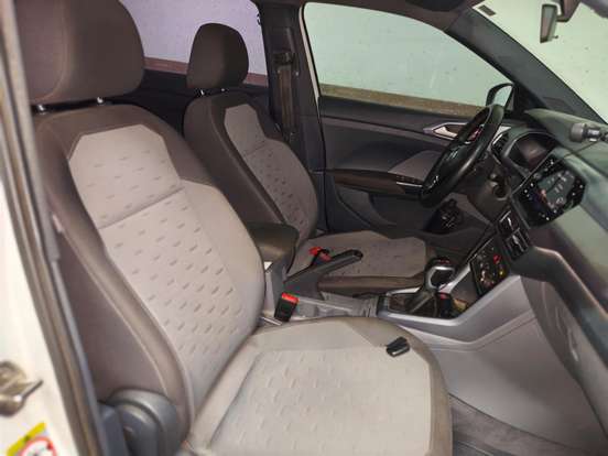 VOLKSWAGEN-T-CROSS-1.0 200 TSI TOTAL FLEX COMFORTLINE AUTOMÁTICO VOLKSWAGEN-T-CROSS-2019