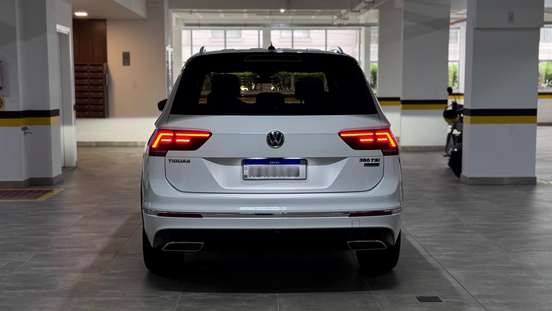 VOLKSWAGEN-TIGUAN-2020