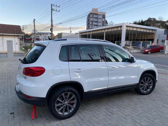 VOLKSWAGEN-TIGUAN-2.0 TSI 16V TURBO GASOLINA 4P TIPTRONIC VOLKSWAGEN-TIGUAN-2014