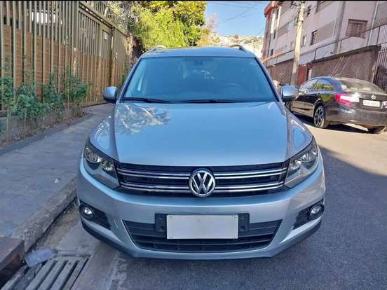 VOLKSWAGEN-TIGUAN-2.0 TSI 16V TURBO GASOLINA 4P TIPTRONIC VOLKSWAGEN-TIGUAN-2011