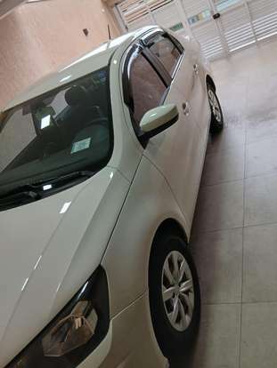 VOLKSWAGEN-VOYAGE-2019