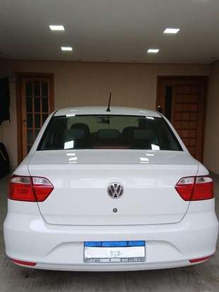 VOLKSWAGEN-VOYAGE-2019