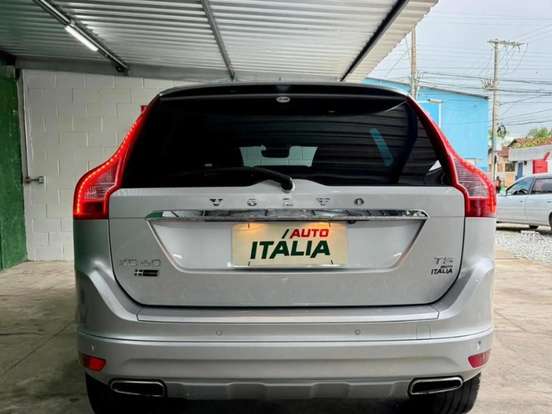 VOLVO-XC60-2016