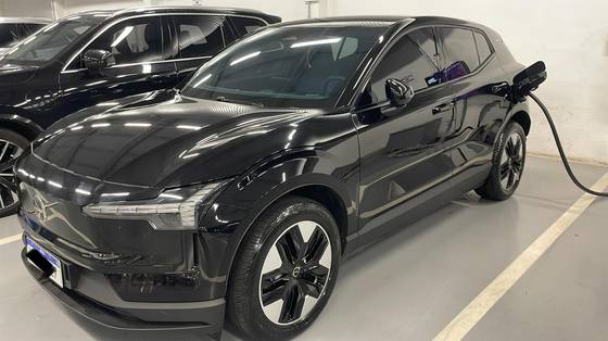 VOLVO EX30 69 KW ELÉTRICO CORE