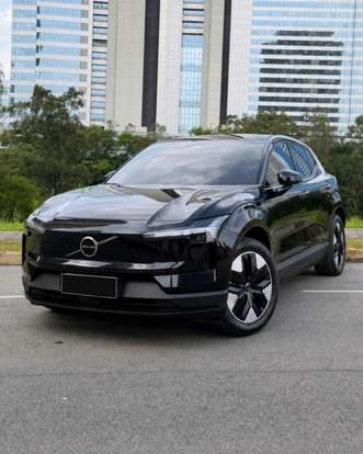 VOLVO-EX30-2024