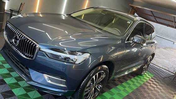 VOLVO XC60 2.0 T8 HYBRID MOMENTUM AWD GEARTRONIC
