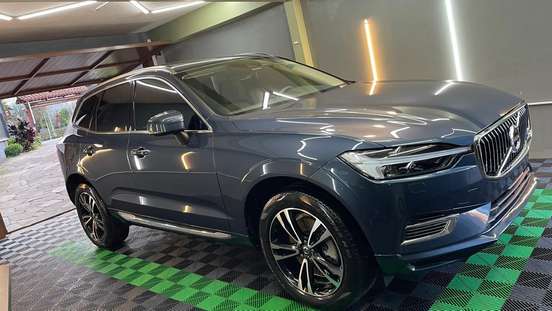 VOLVO-XC60-2021