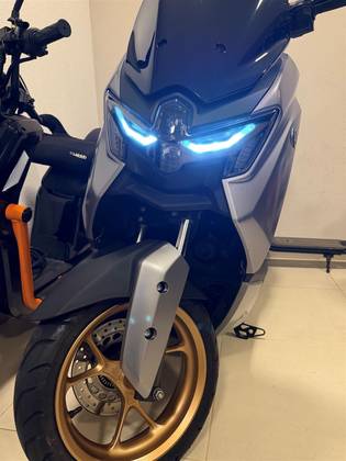 YAMAHA NMAX CONNECTED 160 ABS 