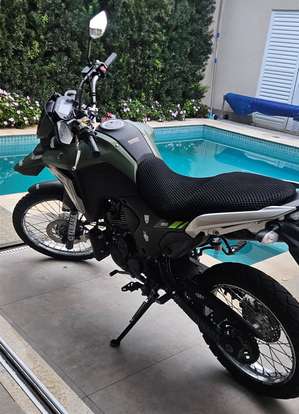 YAMAHA-XTZ 250 LANDER CONNECTED-2025