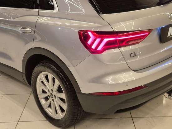 AUDI-Q3-1.4 35 TFSI GASOLINA PRESTIGE PLUS S TRONIC AUDI-Q3-2021