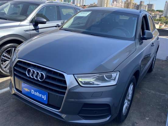 AUDI-Q3-2018