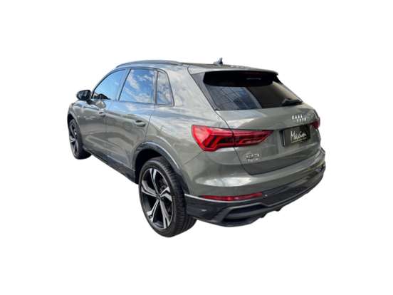 AUDI-Q3-2023