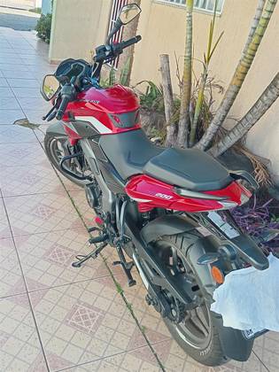 BAJAJ DOMINAR NS200 