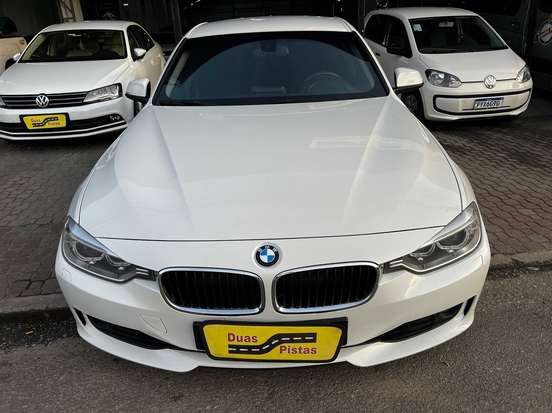 BMW-320i-2015