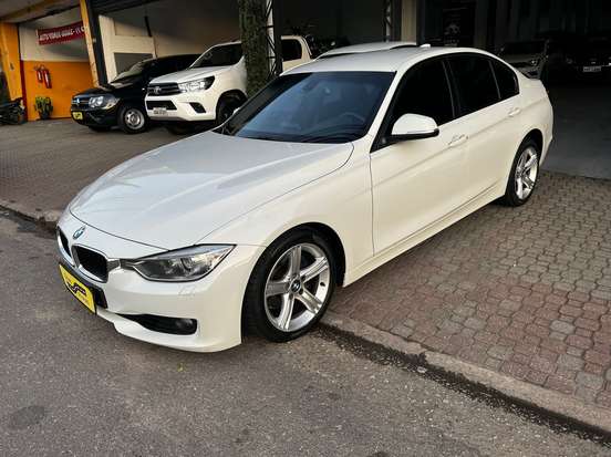 BMW-320i-2015