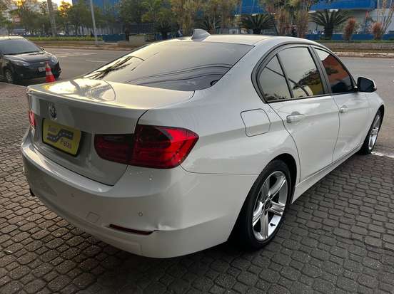 BMW-320i-2.0 16V TURBO ACTIVE FLEX 4P AUTOMÁTICO BMW-320i-2015