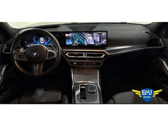 BMW-330e-2023