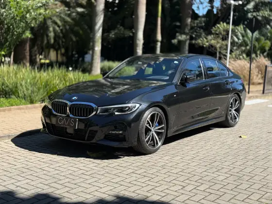 BMW 330i 2.0 16V TURBO GASOLINA M SPORT AUTOMÁTICO