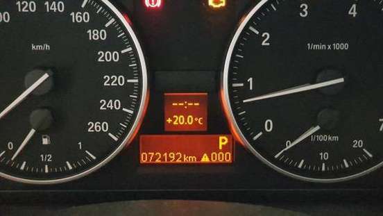 BMW-X1-2011