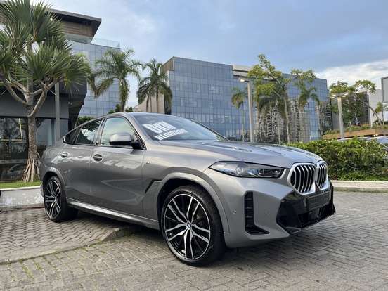 BMW-X6-2025