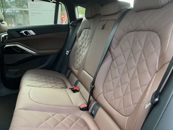 BMW-X6-2025