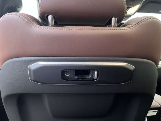 BMW-X6-2025