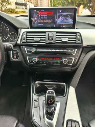 BMW-320i-2015