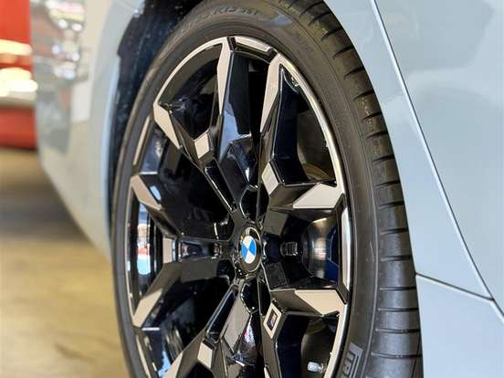 BMW-320i-2.0 16V TURBO FLEX M SPORT AUTOMÁTICO BMW-320i-2025