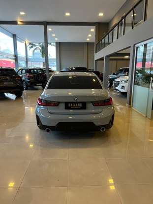 BMW-320i-2024