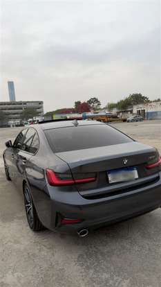 BMW-320i-2020