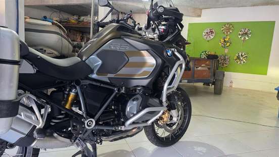 BMW-R 1250 GS ADVENTURE PREMIUM + EXCLUSIVE BMW-R 1250 GS ADVENTURE PREMIUM + EXCLUSIVE-2020