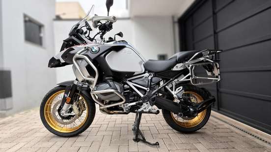 BMW-R 1250 GS ADVENTURE PREMIUM RALLYE BMW-R 1250 GS ADVENTURE PREMIUM RALLYE-2023