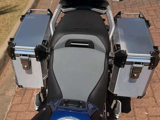 BMW-R 1300 GS ADVENTURE TROPHY BMW-R 1300 GS ADVENTURE TROPHY-2025