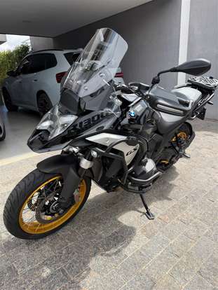 BMW-R 1300 GS TRIPLE BLACK-2024