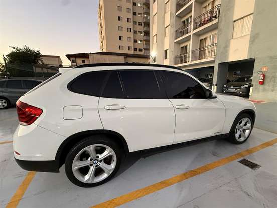 BMW-X1-2015
