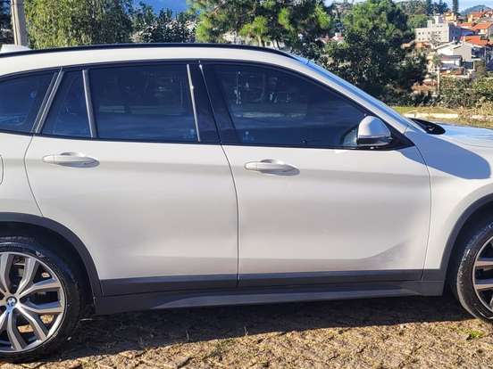 BMW-X1-2.0 16V TURBO ACTIVEFLEX SDRIVE20I GP PLUS 4P AUTOMÁTICO BMW-X1-2022