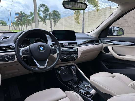 BMW-X1-2.0 16V TURBO ACTIVEFLEX SDRIVE20I X-LINE 4P AUTOMÁTICO BMW-X1-2020