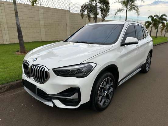 BMW-X1-2.0 16V TURBO ACTIVEFLEX SDRIVE20I X-LINE 4P AUTOMÁTICO BMW-X1-2020