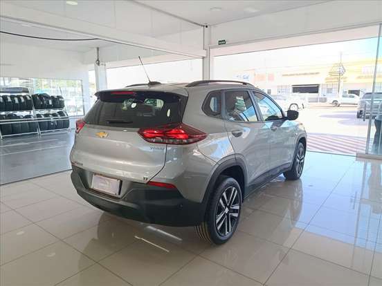 CHEVROLET-TRACKER-2024