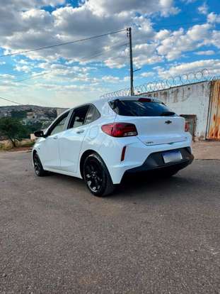 CHEVROLET-ONIX-2022