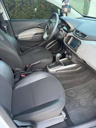 CHEVROLET-ONIX-2019