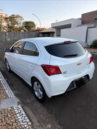 CHEVROLET-ONIX-1.4 MPFI LT 8V FLEX 4P AUTOMÁTICO CHEVROLET-ONIX-2019