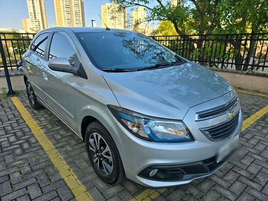CHEVROLET-ONIX-2014