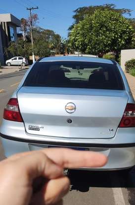 CHEVROLET-PRISMA-2010