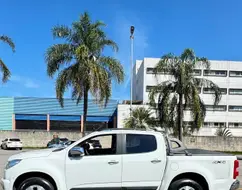 CHEVROLET S10 2.5 LTZ 4X4 CD 16V FLEX 4P MANUAL CHEVROLET S10 2.5 LTZ 4X4 CD 16V FLEX 4P MANUAL