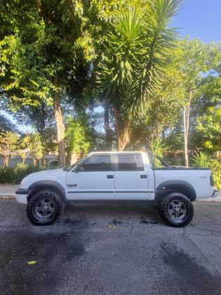 CHEVROLET S10 2.8 COLINA 4X4 CD 12V TURBO ELECTRONIC INTERCOOLER DIESEL 4P MANUAL