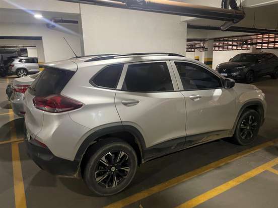 CHEVROLET-TRACKER-2021