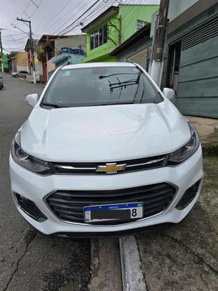 CHEVROLET-TRACKER-2018