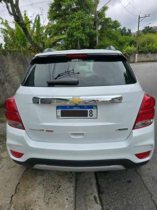 CHEVROLET-TRACKER-2018